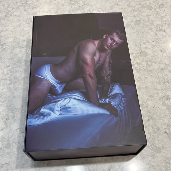 Box Menswear Shipping Box - Picture 3 of 6